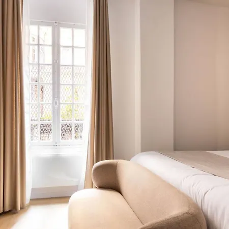 Exceptionnel Champ De Mars - 7 - 2p * Paříž